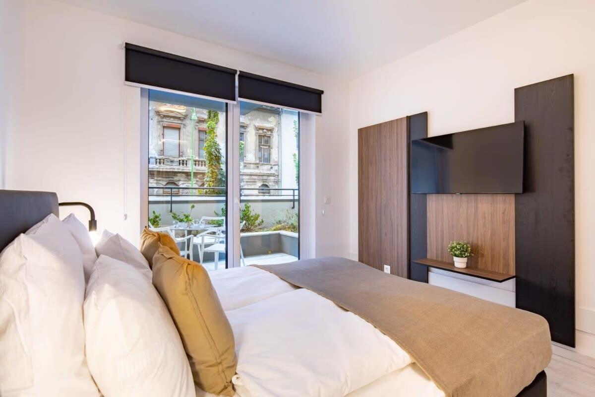 Terrace Garden - Free Parking - New And Cozy *