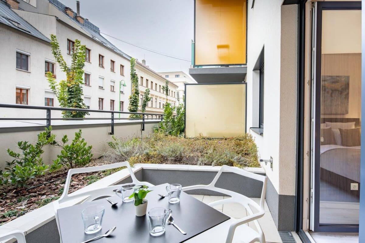 Apartment Terrace Garden - Free Parking - New And Cozy