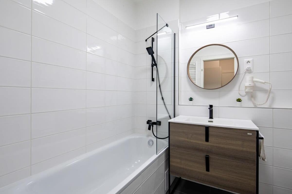 Terrace Garden - Free Parking - New And Cozy Apartment Budapest
